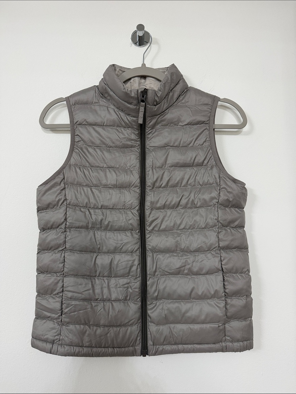 Uniqlo Quilted Puffer Vest in Gray
